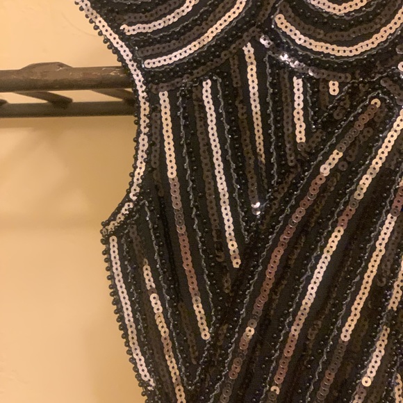 This dress is beautiful retro stying Size XS or S Black and silver beadwork - Picture 5 of 7
